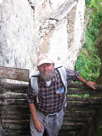 Inca bridge - Puente Inca